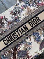 Dior tote Magpie White Limited Collection size: 36 * 18 * 28cm - Image 4