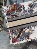 Dior tote Magpie White Limited Collection size: 36 * 18 * 28cm - Image 9