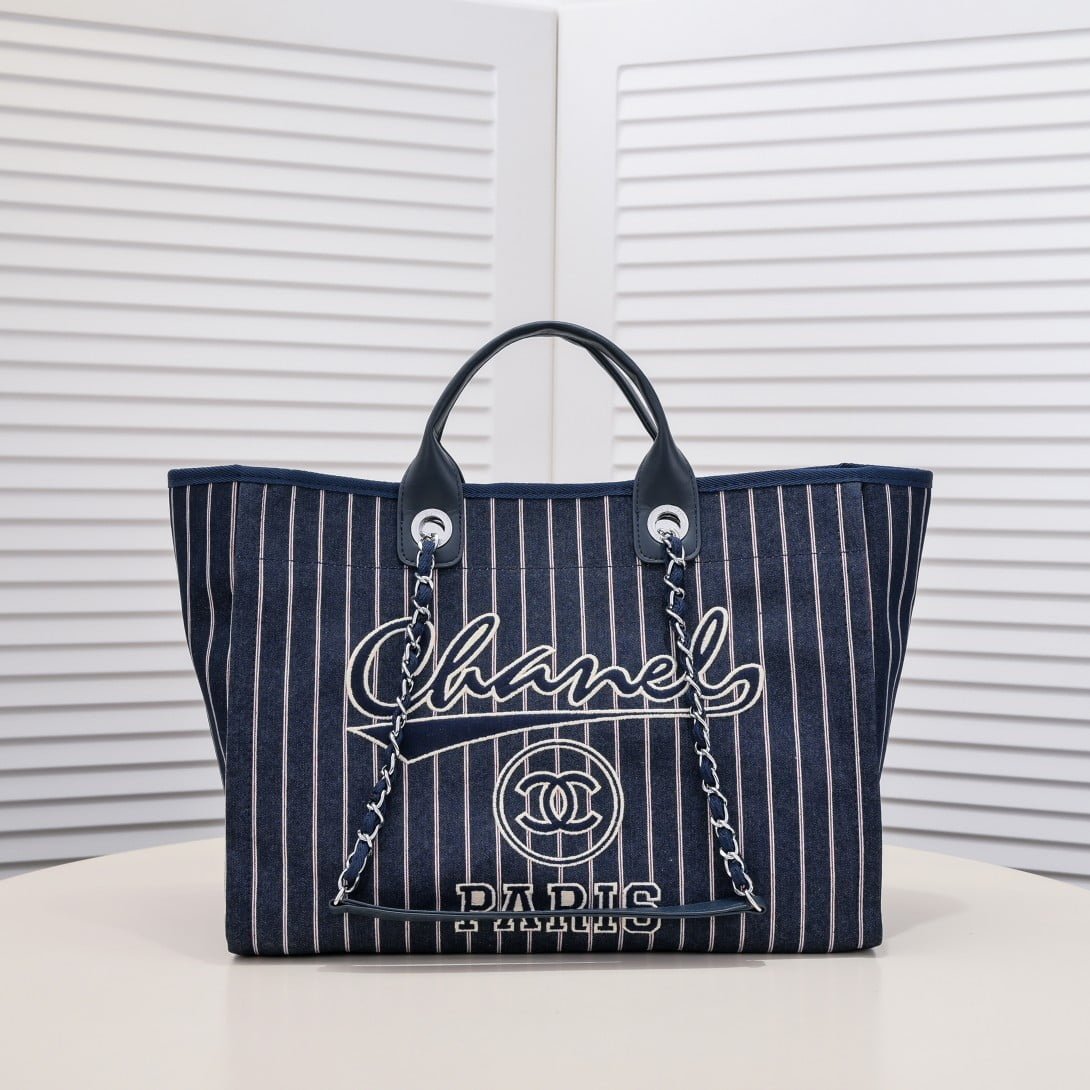 a1666541093480_4321.jpg Chanel new beach bag denim bag navy blue 67178-7size: 48*38*30*14cm - Image 1