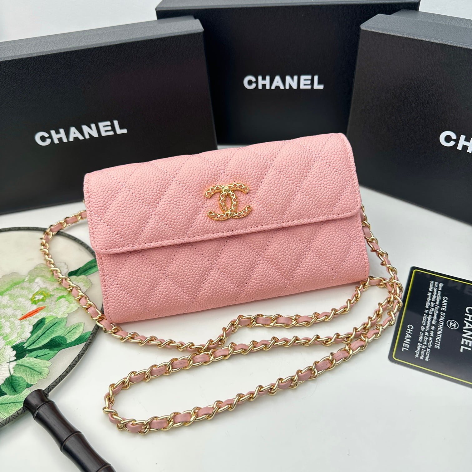 a1681871896468_4568.jpg Chanel Rhombus caviar cowhide chain crossbody bag pink 8001 size: 18*10.5*3.5 cm - Image 1