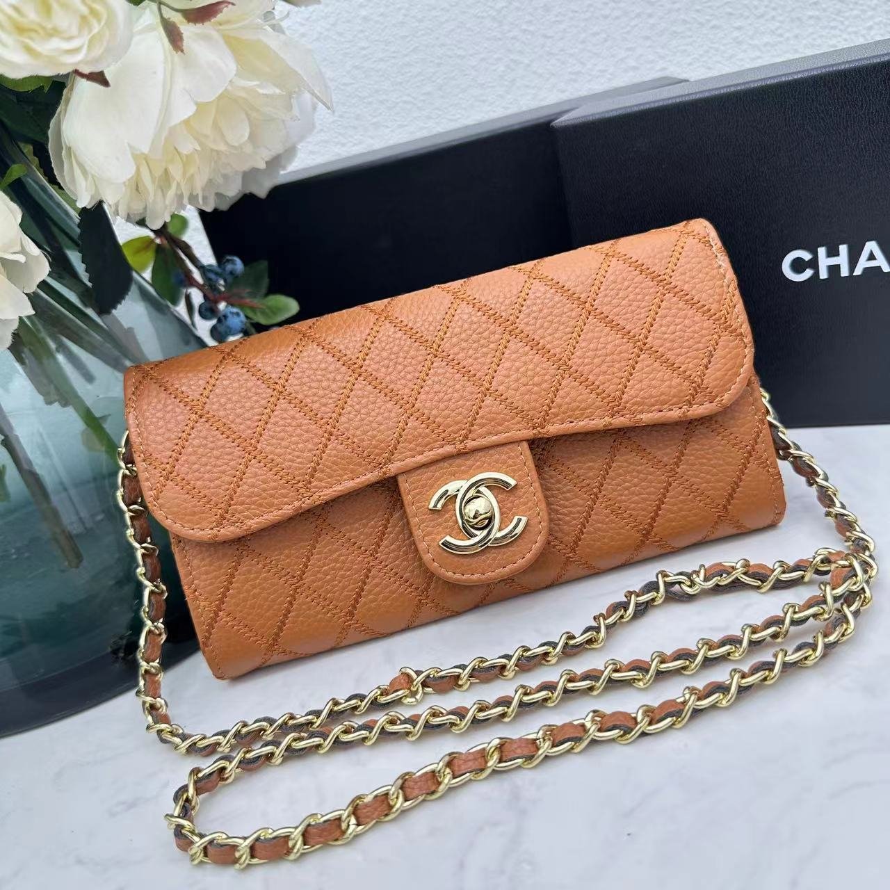 a1690350766647_7225.jpg Chanel chain crossbody bag diamond and litchi cowhide Brown 50098 size: 19*10*3.5㎝ - Image 1