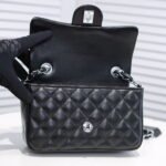 Chanel Lamb skin chain crossbody bag with sliver hardware 1116 SIZE: 20*14*7cm/25.5*16*6.5cm/30*18*8cm - Image 2