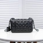 Chanel Lamb skin chain crossbody bag with sliver hardware 1116 SIZE: 20*14*7cm/25.5*16*6.5cm/30*18*8cm - Image 6