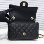Chanel Cowhide with caviar with gold hardware 1116 size: 20*14*7cm/25.5*16*6.5cm/30*18*8cm - Image 4