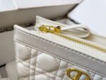 Dior new cowhide chain bag 9322 white size: 19*14cm - Image 8