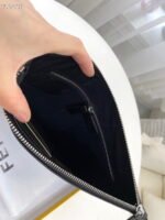 FENDI Large capacity Handbag Size: 29.5x20x1cm - Image 7