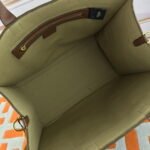 FENDI peekaboo Canvas Tote with mobile phone bag 2118 Size: 37*32 cm - Image 5
