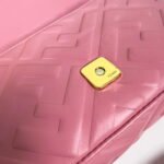 FENDI BAGUETTE Mini Chain Strap Pink Handbag Size: 4*18*11cm - Image 9
