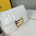 FENDI BAGUETTE Mini Chain Strap White Handbag Size: 4*18*11cm - Image 4