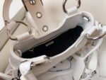 Prada leather Underarm bag white1BA381 size: 22.5cm - Image 5