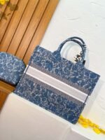 Dior book tote bag blue with small wallet size 41cm - Image 6