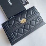 Chanel sheepskin Clutch bag with gold hardware size: 19*10cm - Image 10