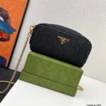 Prada denim vintage bag size:20*7*11cm