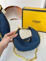 FENDI half moon bag Underarm bag jeans with chain strap Size: 28*16 cm/19*10cm - Image 5