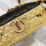 chanel22k dinner bag gold Pearl string size: 11*9*4.5cm - Image 3