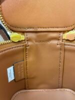 CELINE 23s Spring/Summer - Mini smooth leather makeup case Presbyopia pattern 8080 Size: 9.5* 8* 9cm - Image 9