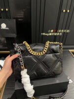 Chanel sheepskin embroidery argyle black Crossbody handbag 1160 size:26cm - Image 2
