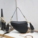 Dior saddle leather Plain ribbon with wide shoulder strap black 1033 size: 25.5 * 20 * 6.5 cm - Image 7