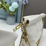CHANEL Pearl garbage bag white size: 23*28*22*7cm - Image 5