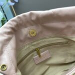 CHANEL Pearl garbage bag pink size: 23*28*22*7cm - Image 7