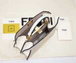 FENDI Peekaboo Cream White 23ss 335 Size: 20*15cm - Image 4