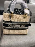 Dior bamboo basket woven Princess Diana - Image 5