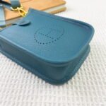 Hermès Evelyn TOGO mini phone bag Linen blue 336 size: 18*12.5*4cm - Image 2