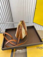 FENDI mini Straw half moon bag Pink Size: 18*9cm - Image 3
