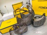 FENDI half moon bag underarm bag Size: 20*10cm /25*13cm - Image 2