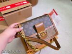 Louis Vuitton / LV Classic Daphne with chain ➕ belt strap Size :20cm/25cm - Image 3