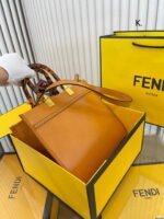 FENDI Tote bag Black/Brown/White Size: 25*22cm - Image 4