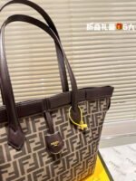 FENDI Origami Shopping bag size：26*28cm - Image 4