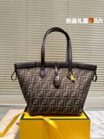 FENDI Origami Shopping bag size：26*28cm