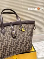 FENDI Origami Shopping bag size：26*28cm - Image 9
