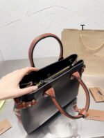 Burberry Tote handbag size:  33 26cm - Image 8