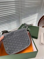 Goyard Messenger bag 547965 size: 21*5*16cm - Image 5