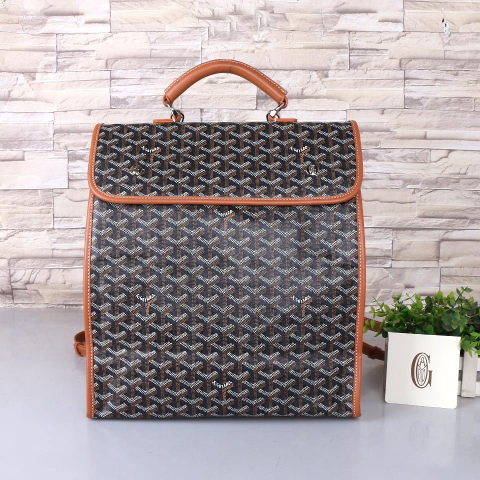 Goyard Backpack black with earthy yellow size:32*14*37cm