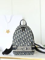 𝗗𝗶𝗼𝗿𝗧𝗿𝗮𝘃𝗲𝗹 Backpack Small · DR - 𝟝𝟡