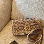 COACH Signature Monogram Medium Shoulder Bag25×15 cm (Large)
